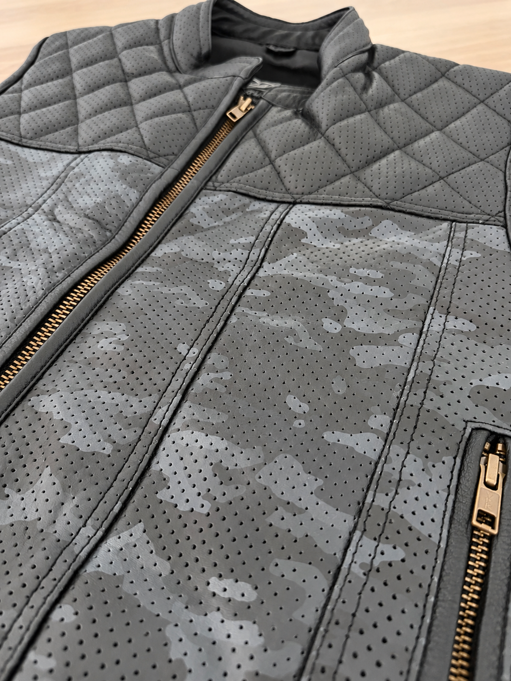 Black Camo Diamond (mit Seitentaschen)